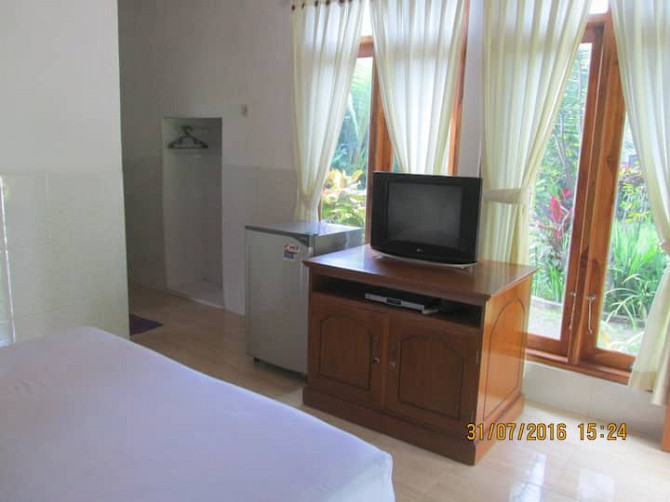 Air Sanih Homestay, Bungalow 2 Singaraja - photo 4