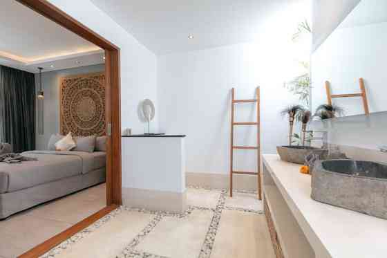 Amazing villa 4 BR next to Seminyak Kuta