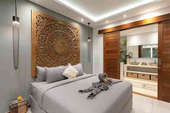 Amazing villa 4 BR next to Seminyak Kuta