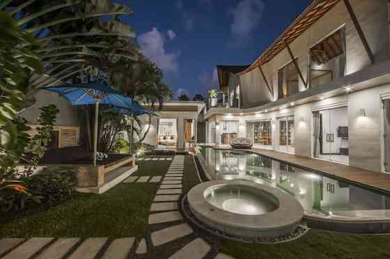 4 Bdrm Luxury Private Pool Villa Juno in Seminyak Kuta