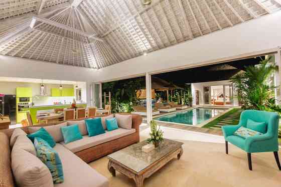 ВИЛЛА PARAIBA SEMINYAK 4BR, в 10 минутах от пляжа Kuta