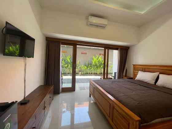 Juno Room Drupadi Seminyak Kuta