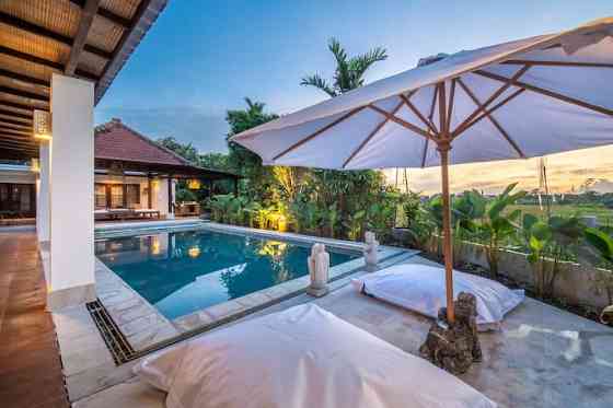 Красивая 4 BR Villa Oasis на рисовых полях Denpasar