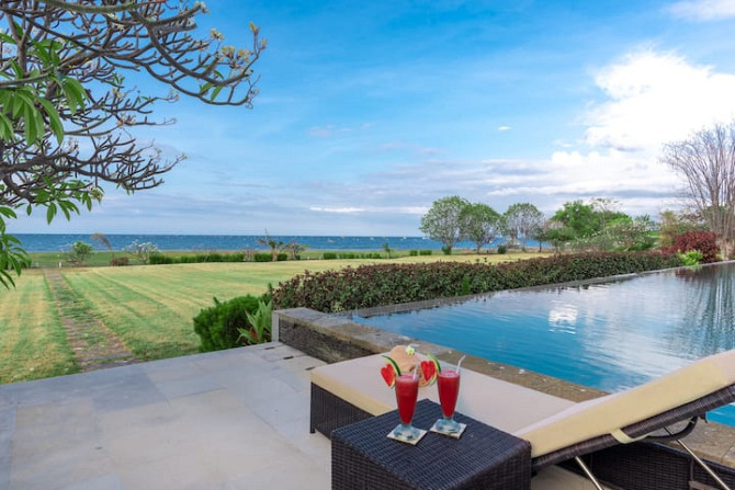 Bali Il Mare: The Ultimate Beachfront Villa Негара - изображение 5