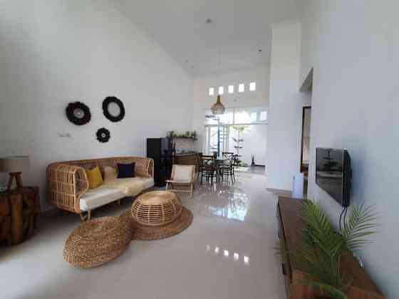 Villa  E 8 Banyuwangi Residence House Негара