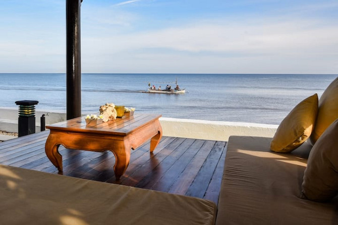 Villa Sheeba - Luxe Extraordinary Beachfront Villa Seririt - изображение 3