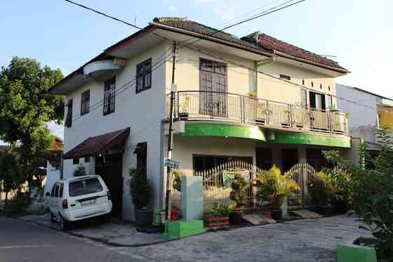 Kost&Guesthouse Tirza-Banyuwangi Негара