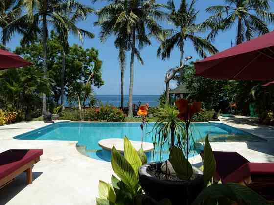 North Bali Beachfront Villa Damai, включая завтрак! Seririt