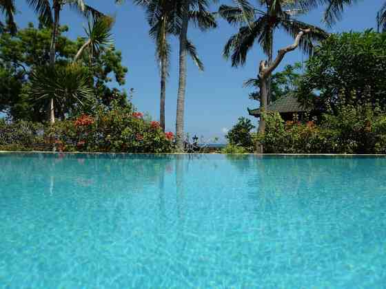 North Bali Beachfront Villa Damai, включая завтрак! Seririt