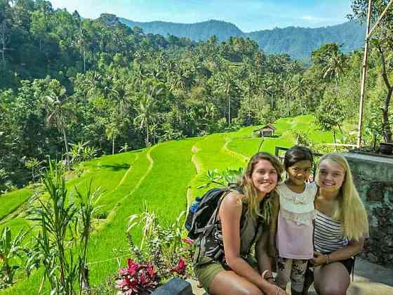 Buda 's Homestay Lemukih - Triple Room Bungalow Singaraja