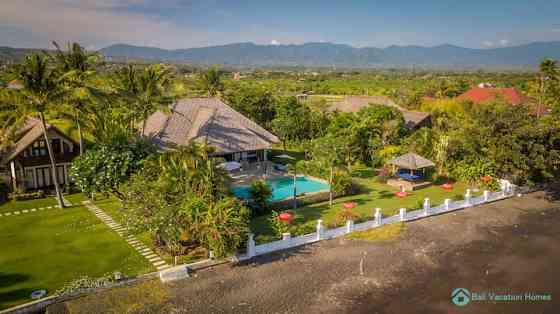 Вилла Agus MAS ~ 5⭐️ Lovina Beachfront Villa Banjar