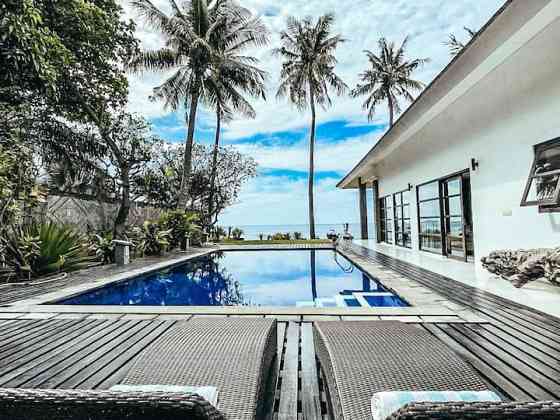 Вилла Architect 's Beachfront Villa в Кубутамбахане Singaraja