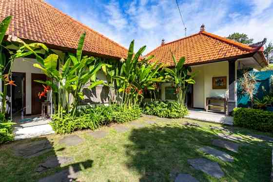 Вилла Sunrise Villa 3BR с потрясающим видом на джунгли Ubud