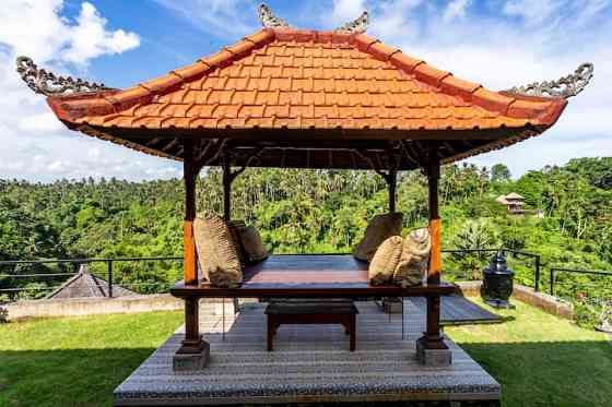 Вилла Sunrise Villa 3BR с потрясающим видом на джунгли Ubud