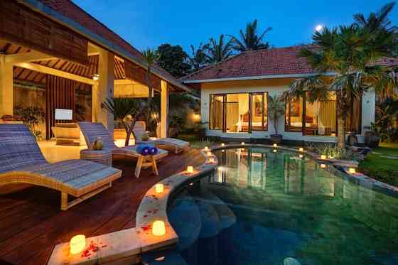 Вилла Little Paradise Pool Pool Villa с 1 спальней рядом с Чангу Denpasar