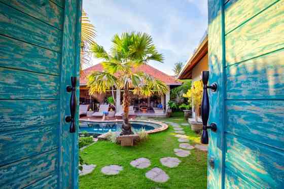 Вилла Little Paradise Pool Pool Villa с 1 спальней рядом с Чангу Denpasar