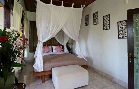 Rumah Agung 2BR House с частным бассейном Ubud