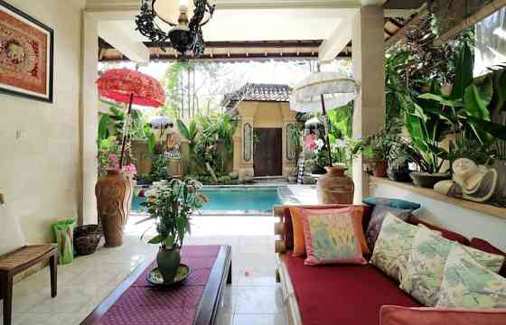 Rumah Agung 2BR House с частным бассейном Ubud