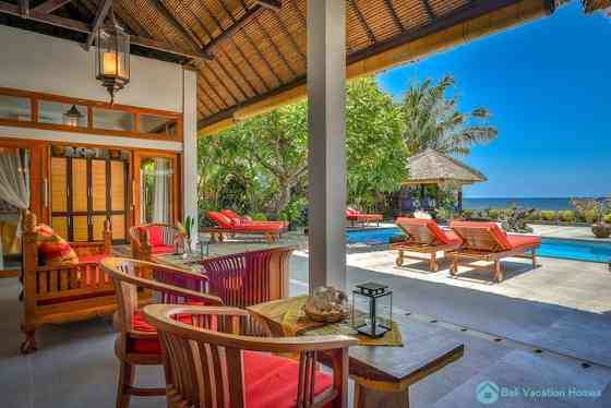 Villa Kamboja ~ Intimate Luxury Beach Villa 3BR Banjar