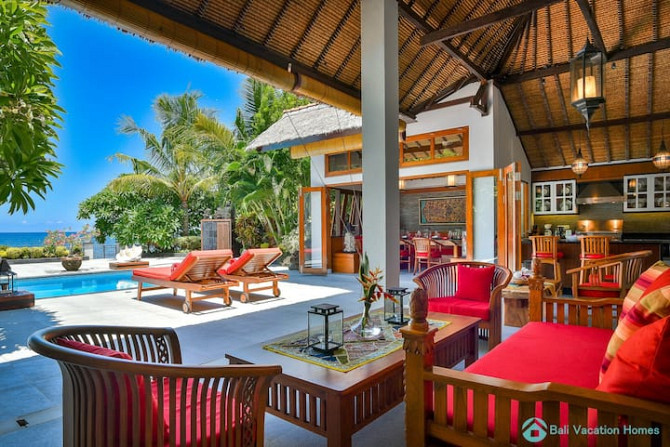 Villa Kamboja ~ Intimate Luxury Beach Villa 3BR Banjar - photo 4