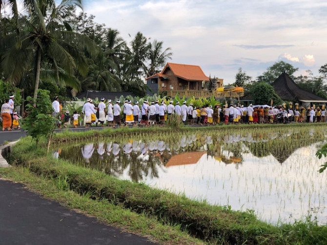 Molog 's Joglo Retreat с захватывающими видами! Ubud - изображение 1