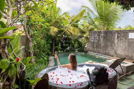 Частные виллы с бассейном в центре Убуда Ubud