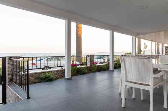 Beach House Kusadasi Кушадасы