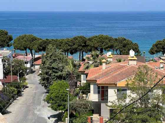 Просторный летний домик с видом на море очень близко к морю. Kusadasi