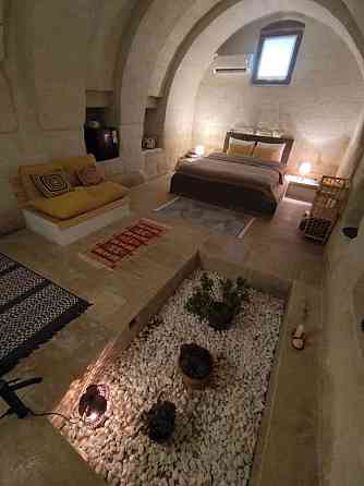 Lavander Stone House (№ 2), хозяин и туристический агент на Airbnb UErguep