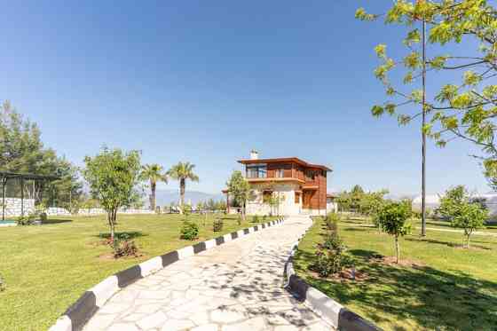 Вилла Hilltop Seaview Villa с садом и частным бассейном Beykonak