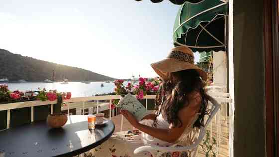 Seaview balcony room in boutique hotel Turgutreis