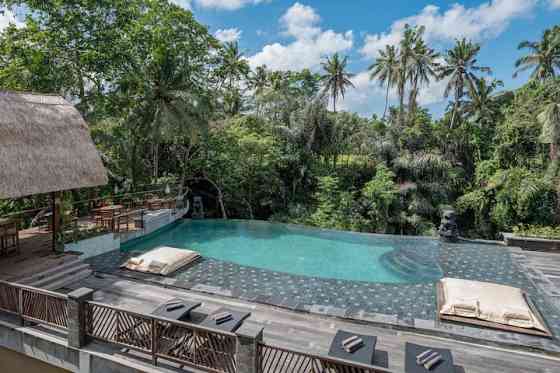 Улучшенная комната в джунглях Ubud