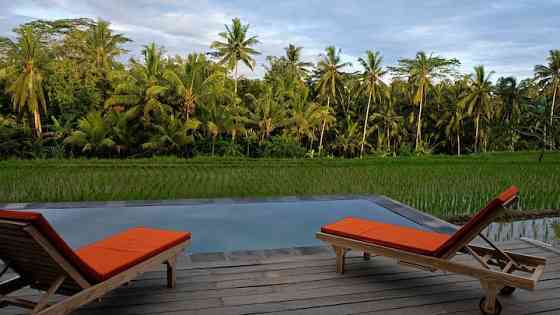 Вилла с частным бассейном Hideaway от Writer 's! Ubud