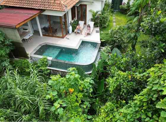 Новая частная вилла Luxe Villa D с видом на бассейн и юнгли. Ubud