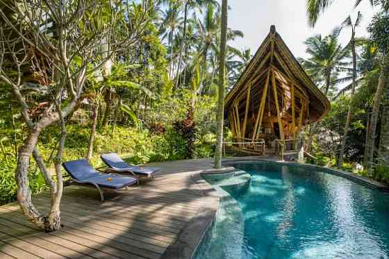 Leaf House 3bds BambooVilla Pool Denpasar