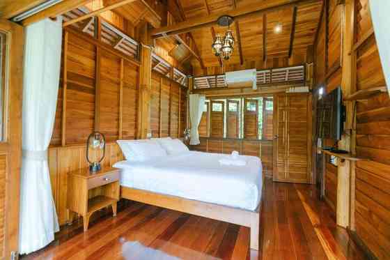 Saksila Resort - King Bed Villa Нан