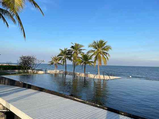 Кондоминиум Beachfront в Boathouse Huahin Hua Hin