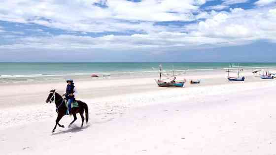 НОВИНКА! УДИВИТЕЛЬНАЯ квартира в современном бассейне с видом на горы Hua Hin