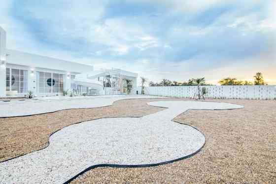 Crop Circle Pool Villa At Kaeng Krachan Tha Yang