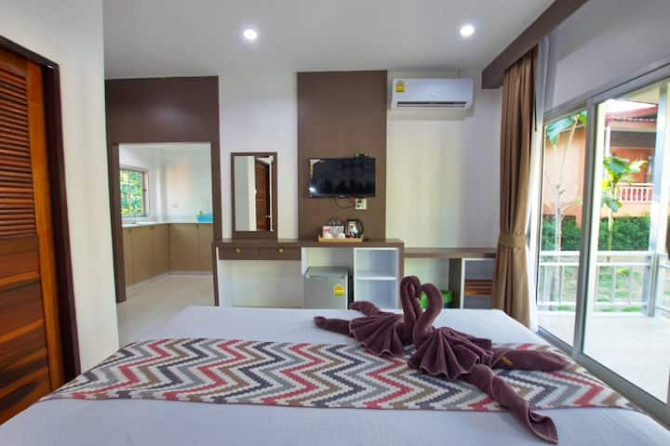 Курорт Khum Maikaew Resort
Deluxe Queen P106 Trang - photo 1