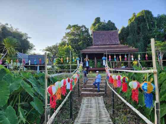 Река протекает Сладкий дом Phayao