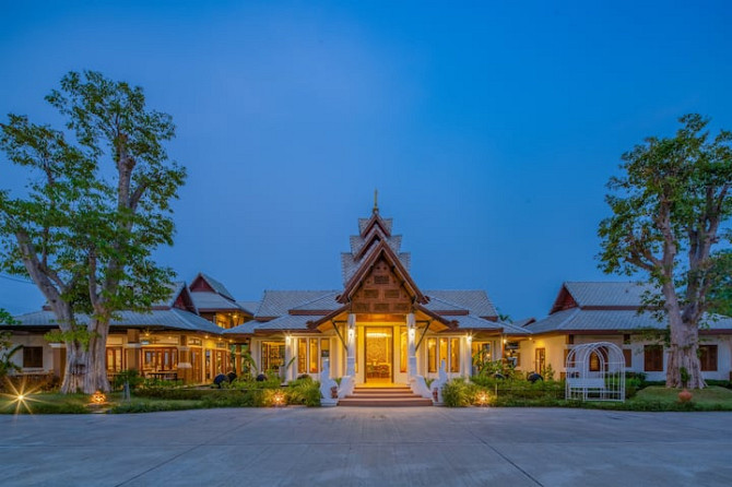 & 3 спальни с кроватью размера «queen-size» и балконом Chiang Mai Pool Resort Super Large Swimming P Hang Dong - изображение 2