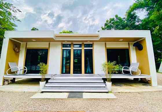 Baan Kiri Wong Baan Suan Khiriwong
Homestay de Lux Khao Yoi