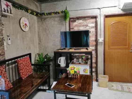 Жилье The Happiness Homestay in Bangyaphrak Samut Sakhon