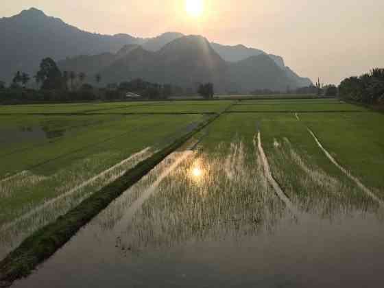 Baan Chai Khao Village *Lek Farm Stay* Uthai Thani