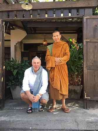 The Outside Inn-Luxury 'Royal Lotus' Room Ubon Ratchathani