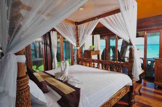 Вилла Koh Lipe Deluxe Beachfront Villa Satun