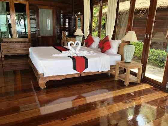 Вилла Koh Lipe Deluxe Beachfront Villa Сатун