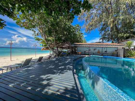 Пляж Dong Talay Lipe - Beach Front Bungalow Satun