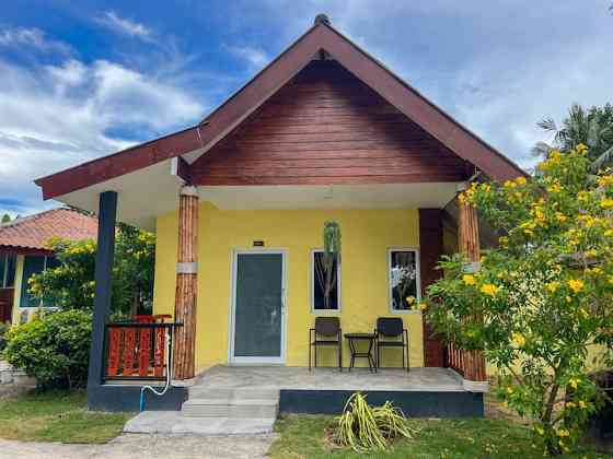 Пляж Dong Talay Lipe - Beach Front Bungalow Satun